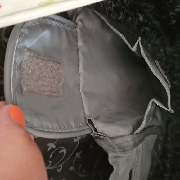 High Sierra Tote Bag! - Picture 6 of 7